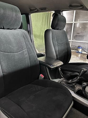 Чехолдор Алькантара, түсү - Кызыл, Toyota, Жаңы, Өзү алып кетүү