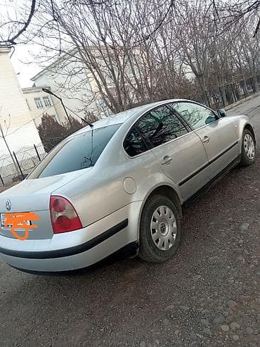 передний: Volkswagen Passat: 2002 г., Ручные, Седан — 1