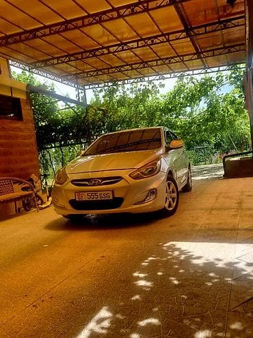 daewoo arcadia: Hyundai Accent: 2012 г., 1.6 л, Автомат, Бензин, Седан — 1