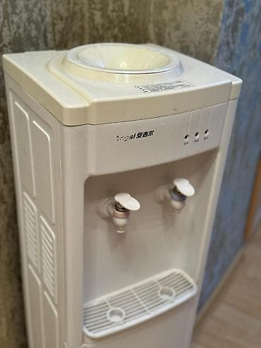 офисный холодильник: Кулер для воды, Б/у, Самовывоз — 2