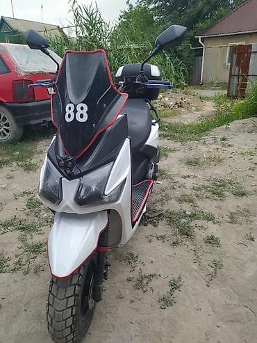 Скутеретта 150 куб. см, Бензин, Б/у at lalafo.kg Скутеретта 150 куб. см, Бензин, Б/у