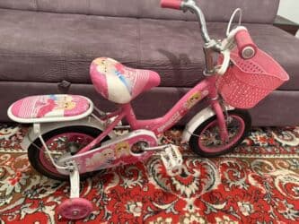 машина маленькая для детей: Детский велосипед, 4-колесный, 3 - 4 года, Для девочки, Б/у — 1