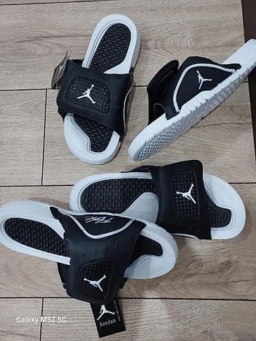 yeezy slides: Мужские сандалии, 41, 41.5, 42, Jordan, Новый, цвет - Черный, Самовывоз — 1