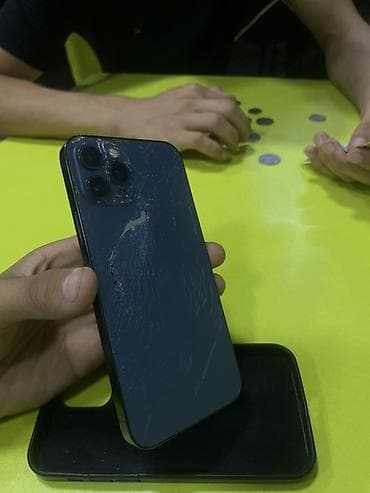 монитор дисплей: IPhone 12 Pro, Б/у, 256 ГБ, Pacific Blue, Чехол, 74 % — 2