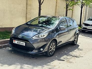 crv 1: Toyota Prius C: 2019 г., 1.5 л, Автомат, Гибрид, Хэтчбэк — 2