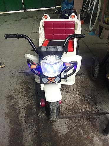 машинка с педалями: Детский электрокар — 2