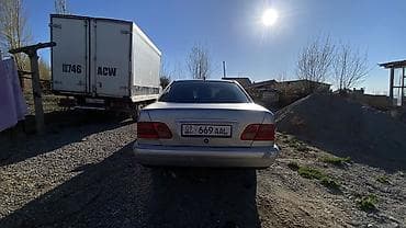 хундай старекс 1: Mercedes-Benz E-Class: 1996 г., 3.2 л, Кол менен иштөөчү, Дизель, Седан — 4