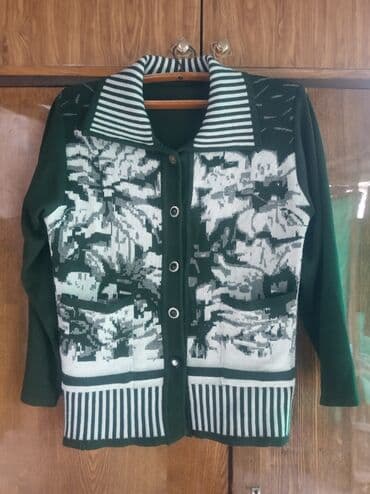 Продам кофту,толстая шерсть, размер 54, состояние отличное, б/у