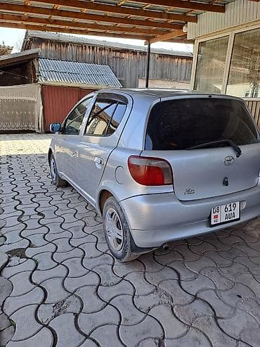 volkswagen passat3: Toyota Vitz: 2000 г., 1.3 л, Автомат, Бензин, Хэтчбэк — 4