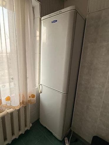 Тоңдуруучу камералар: Муздаткыч Biryusa, Колдонулган, Эки камералуу — 1