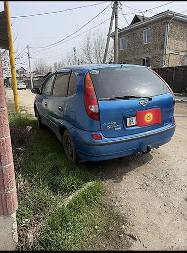 Nissan Almera Tino: 2001 г., 0.8 л, Автомат, Бензин, Хэтчбэк — 3