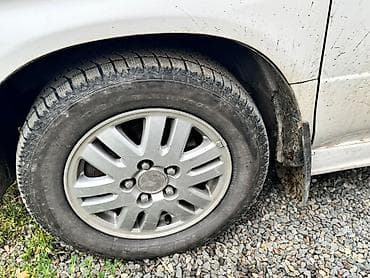 колонна: Honda Stepwgn: 2000 г., Автомат, Минивэн — 5