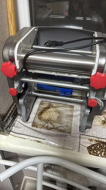 тестораскаточная: Электрический тестораскат/лапшерезка с приводом Описание: - — 2