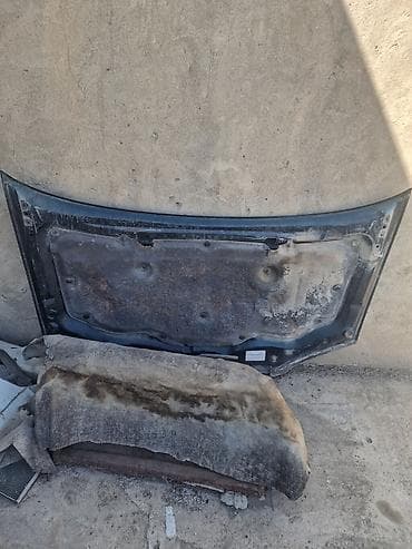 руль на аккорд: Капот Honda, Оригинал — 2