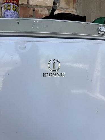 сабвуфер машина: Холодильник Indesit, Двухкамерный — 1