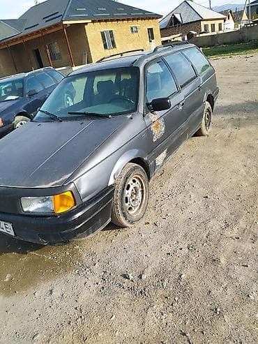 Унаа сатуу: Volkswagen Passat: 1990 г., 1.8 л, Кол менен иштөөчү, Бензин, Универсал — 1