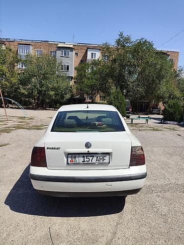 sequoia 2010: Volkswagen Passat: 1997 г., 1.6 л, Механика, Седан — 4