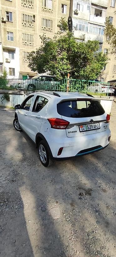 глушитель выхлоп: BAW : 2018 г., Автомат, Электромобиль, Лифтбек — 4