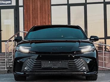 Toyota Camry: 2024 г., 2.5 л, Автомат, Бензин, Седан