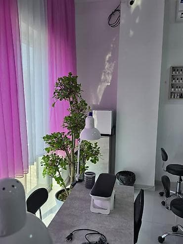 Раскройные столы: Сдается в аренду 😍✅ Удобная локация в центре города 🔥 Маникюрный — 4