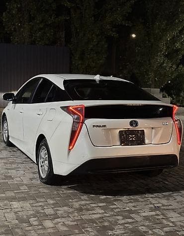 152: Toyota Prius: 2018 г., 1.8 л, Вариатор, Гибрид, Лифтбек — 5
