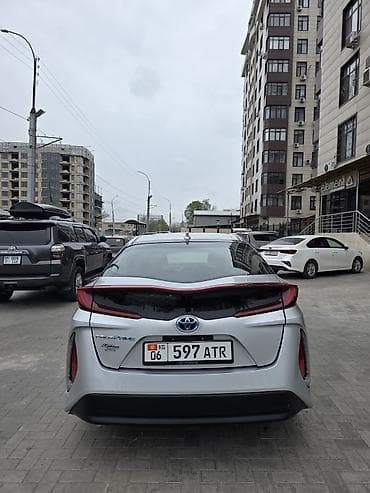 батареи на гибрид: Toyota Prius: 2021 г., 1.8 л, Автомат, Гибрид, Хэтчбэк — 8