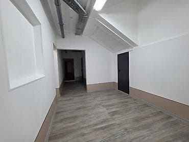 Коммерциялык мүлк: Кеңселерди ижаралоо, 208 м², Турак комплексинде, Өзүнчө ашканасы менен, Өзүнчө кире бериши менен, Өзүнчө санитардык түйүнү менен — 6