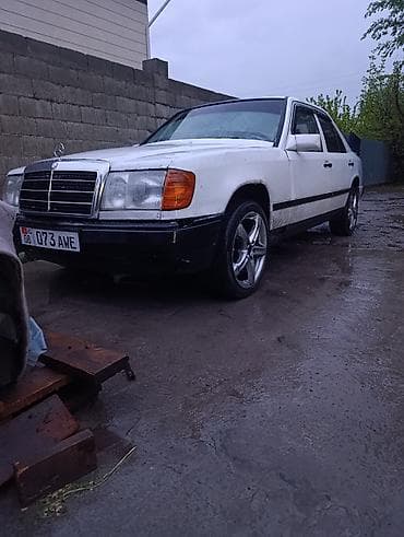 Продажа авто: Mercedes-Benz W124: 1986 г., 2.3 л, Механика, Бензин, Седан — 2