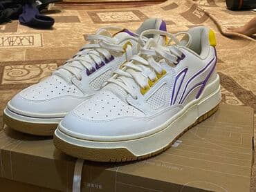Кроссовки Li-Ning (надпись на пятке), стиль ретро-баскетбол. - Цвет