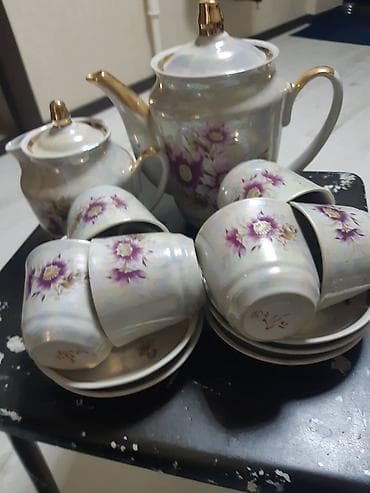 Чайный сервиз фарфоровый с перламутровым отливом и золотистой