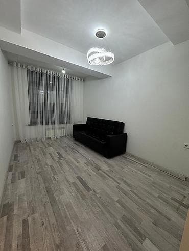 Недвижимость: 1 комната, 32 м², Элитка, 2 этаж, Евроремонт — 1