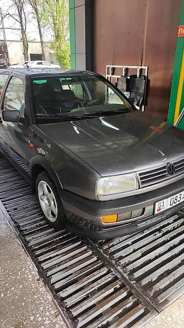 бампер на вента: Volkswagen Vento: 1992 г., 2 л, Механика, Бензин, Седан — 5