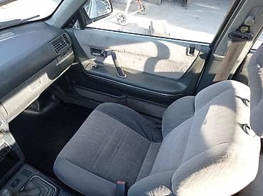 степ рф3: Mazda 626: 1988 г., 2 л, Механика, Бензин, Седан — 7