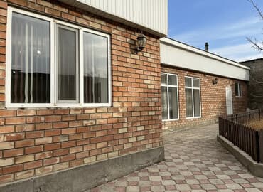 деревяный дом: Дом, 194 м², 6 комнат, Собственник — 1