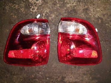дополнительное освещение на авто: Комплект стоп-сигналов Toyota Б/у, Оригинал — 1