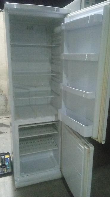 65 дюм: Холодильник Indesit, Б/у, Двухкамерный, De frost (капельный), 60 * 185 * 45 — 2