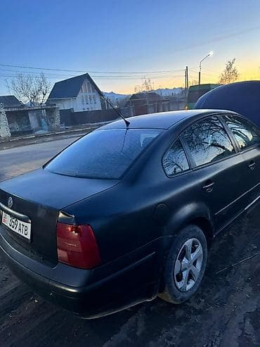 Volkswagen Passat: 1999 г., 1.6 л, Механика, Бензин, Седан at lalafo.kg Volkswagen Passat: 1999 г., 1.6 л, Механика, Бензин, Седан