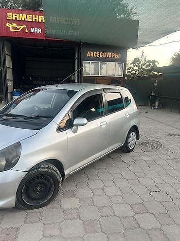 Honda Fit: 2003 г., 1.3 л, Автомат, Бензин, Хэтчбэк — 3