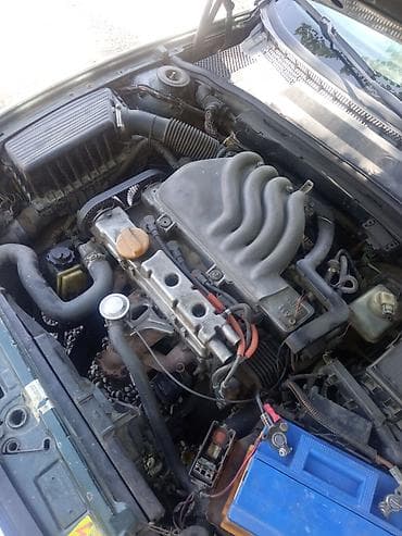 воз: Opel Vectra: 1998 г., 1.5 л, Механика, Бензин, Седан — 9