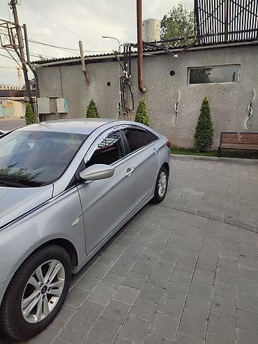 соната элф: Hyundai Sonata: 2011 г., 2 л, Автомат, Газ, Седан — 6