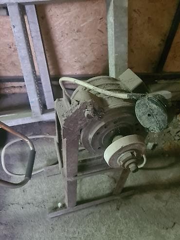 шлифовальную машину: Точильный станок (самодельный/гаражный вариант) на металлической — 1