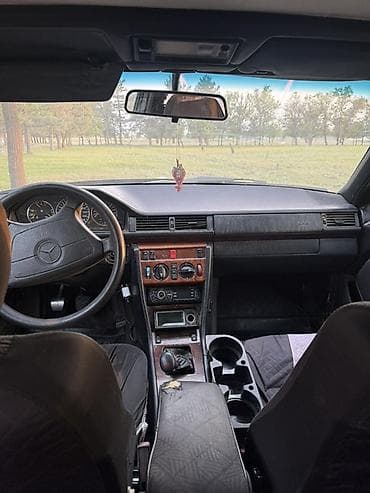 салон ешка: Mercedes-Benz W124: 1994 г., 3.2 л, Механика, Бензин, Седан — 3
