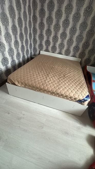 Срочно продается кровать с матрасами можно и без в отличном состоянии at lalafo.kg Срочно продается кровать с матрасами можно и без в отличном состоянии