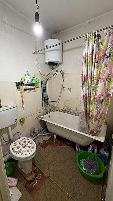 продажа квартир токмак: 1 комната, 40 м², 105 серия, 5 этаж, Старый ремонт — 4