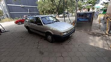 Volkswagen Passat Variant: 1988 г., Универсал — 9