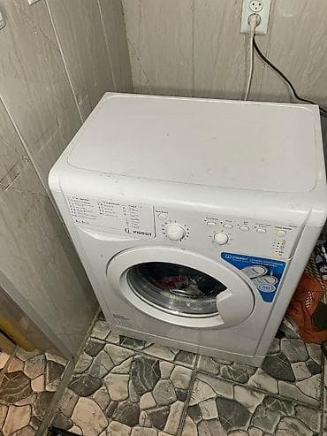 Кийимге кам көрүү: Стиральная машина Indesit, фронтальная загрузка. в хорошем состоянии — 3