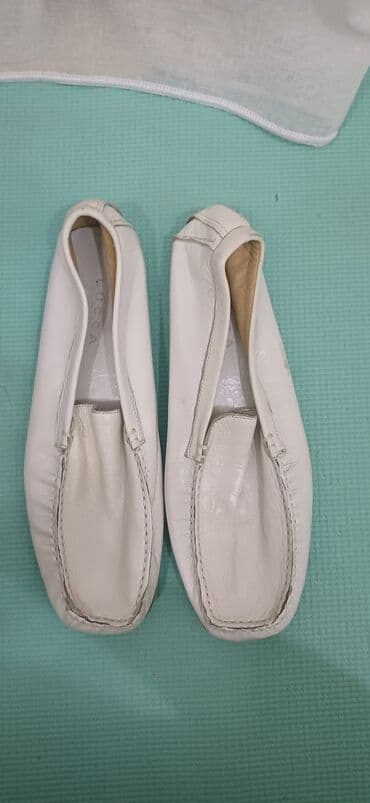 чачы casio: Эркектердин туфлиси, 40.5, Жаңы, түсү - Ак, Өзү алып кетүү — 1