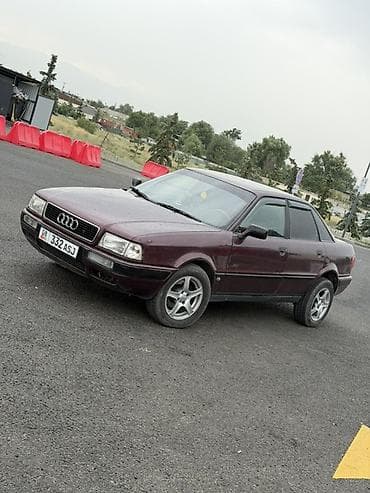 Audi 80: 1994 г., Седан — 1