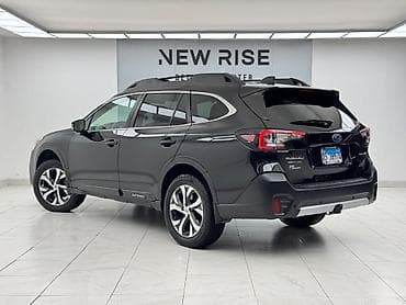 q 7: Subaru Outback: 2021 г., 2.5 л, Вариатор, Бензин, Универсал — 2