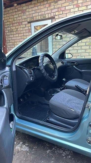 набор домкрат: Ford Focus: 2001 г., 1.8 л, Механика, Бензин, Седан — 7
